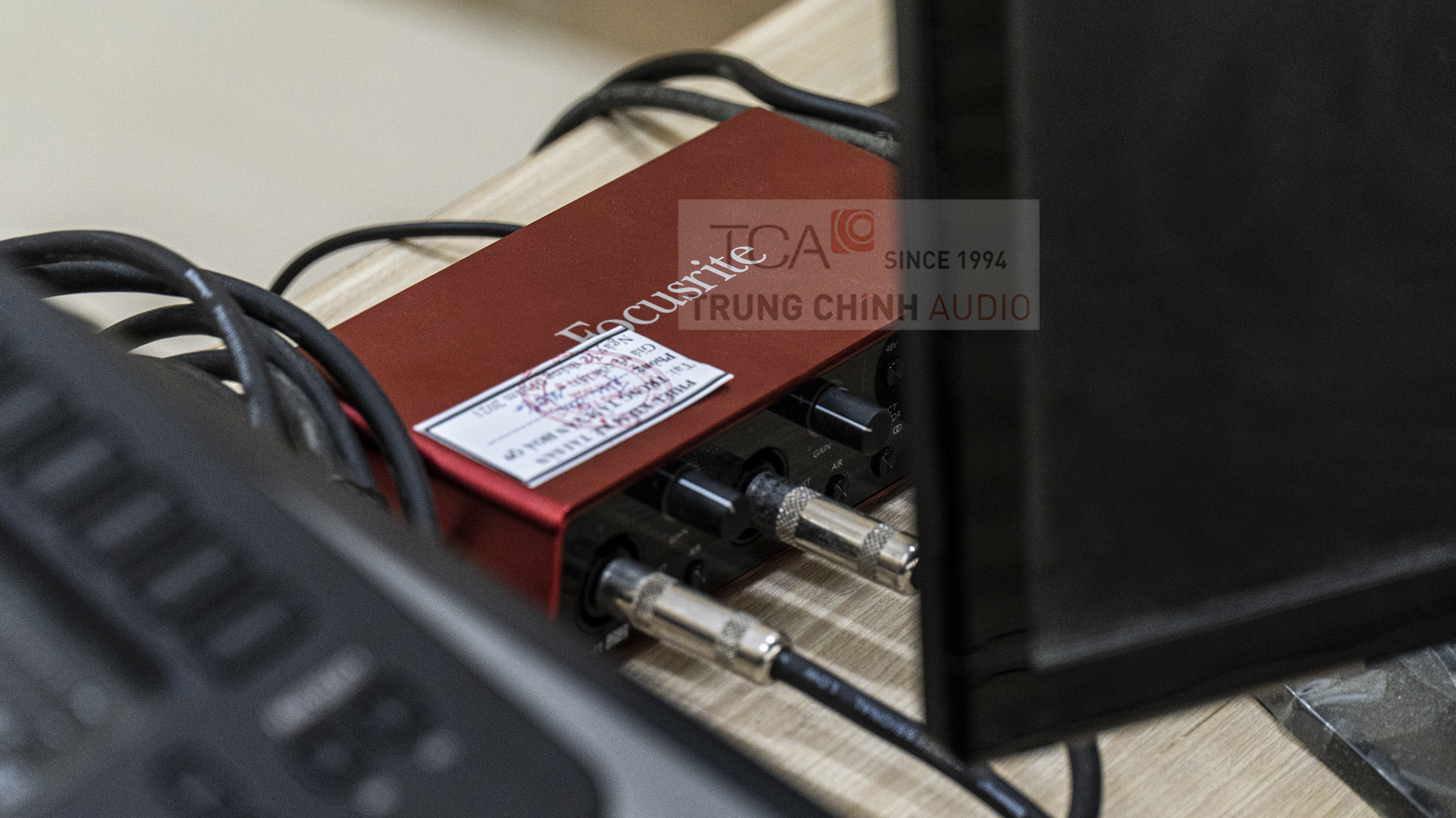 Lắp đặt thiết bị âm thanh cho phòng thu âm tại Trung tâm Văn Hóa Quận 9, HCM